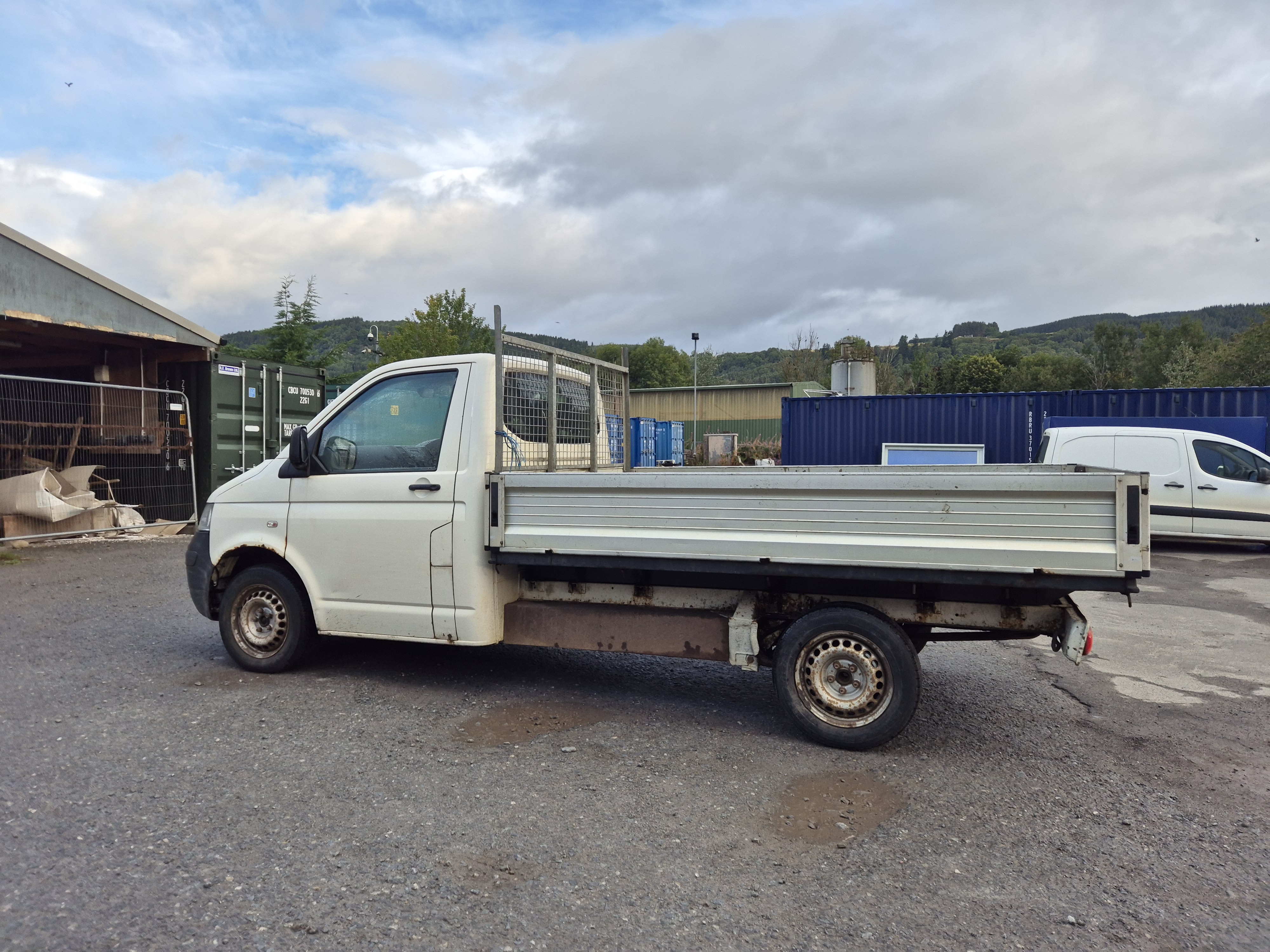 Plant Used Sales Volswagen Tipper 2009 MOT August 2026